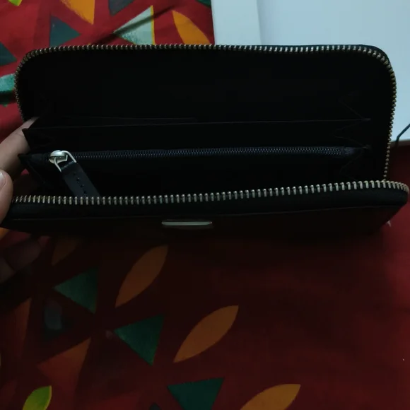 CK Ladies wallet - Picture 2 of 6